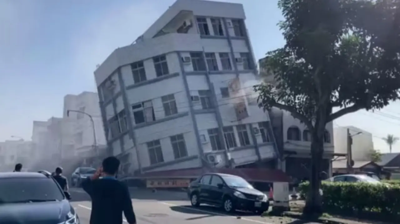Tayvanda 7,5 va 6,6 magnitudali zilzilalar sodir bo‘ldi (video)