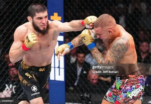 UFC 302. Islom Maxachev Poryeni muddatidan oldin mag‘lub etdi va chempionlik kamarini saqlab qoldi