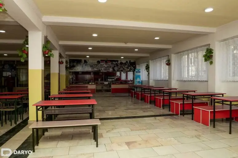 Vazir Hilola Umarova maktab oshxonalari auksionda sotilmasligini aytgandi. Sergeli, Yangihayot va Bektemirda vazir topshirig‘iga zid ishlar qilinmoqda