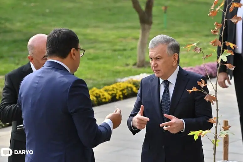Shavkat Mirziyoyev Markaziy Osiyo atrof-muhit va iqlim o‘zgarishini o‘rganish universitetida bo‘ldi (foto)