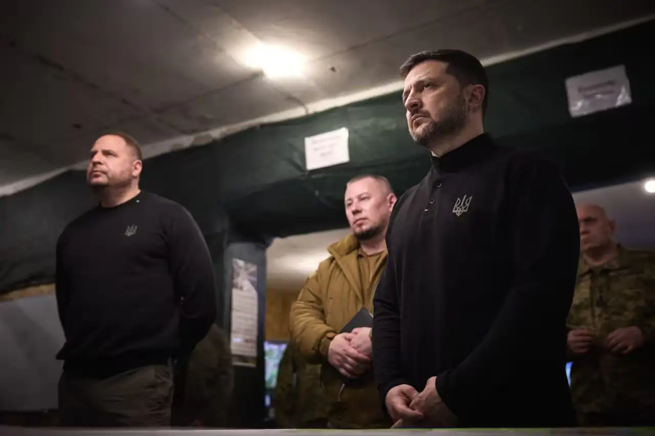 Zelenskiy Rossiya bilan chegaradosh viloyatlarga bordi (foto)