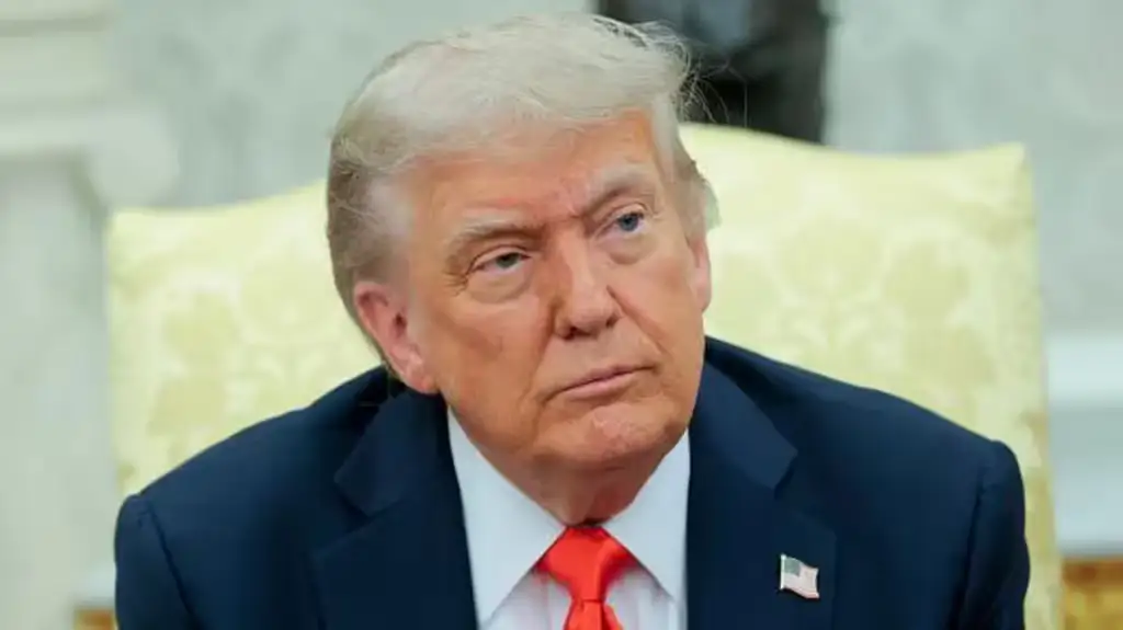 Трамп Исроилга Эрон олий раҳнамосини ўлдирмасликни буюрди — ОАВ