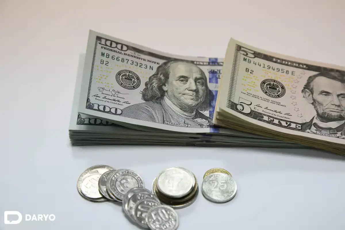 O‘zbekistonda dollar kursi yana 12 500 so‘mdan tushdi