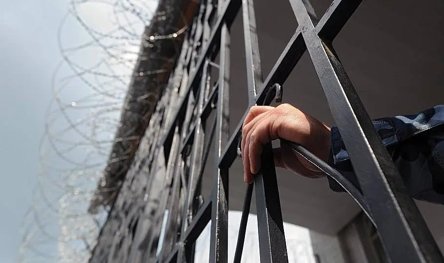 Навоийдаги қамоқхонада маҳбус вафот этгани рад этилди