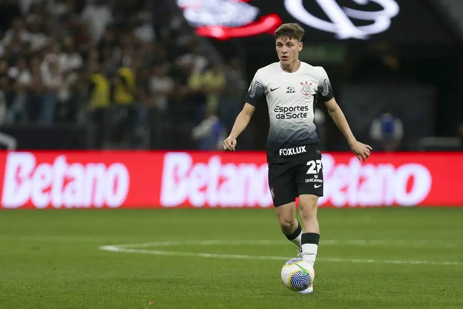 “Arsenal” hamda “Chelsi” 100 mln yevrolik futbolchi uchun kurash olib bormoqda