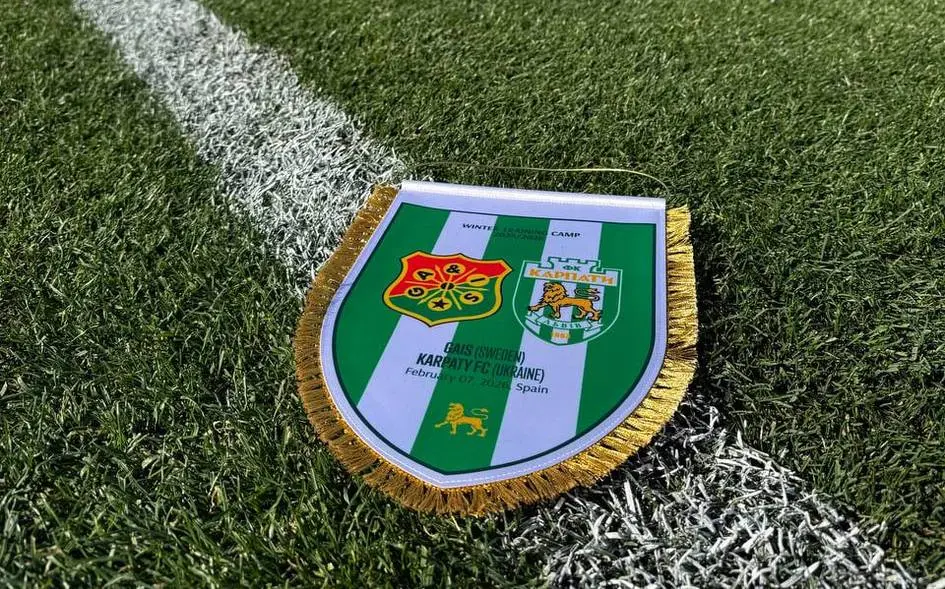 Rus tilida muloqot qilgan futbolchi Ukraina klubi sardorligidan mahrum qilindi
