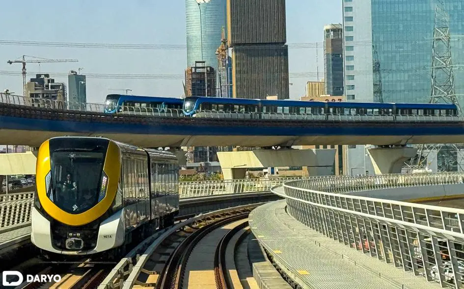 Ginnes rekordchisi, haydovchisiz poyezdlar va toifalangan vagonlar — Ar-Riyod metrosidan fotoreportaj
