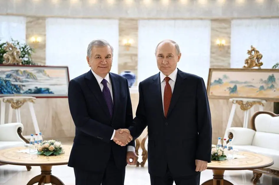 Шавкат Мирзиёев Владимир Путин билан Яқин Шарқ ва Украинадаги вазиятни муҳокама қилди