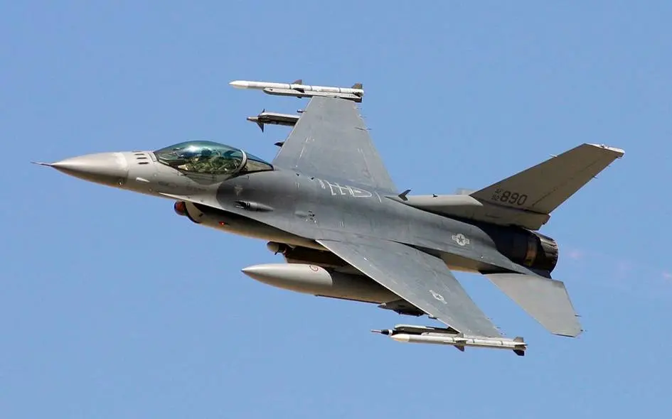 Belgiya Ukrainaga 53 ta F-16 qiruvchi samolyotlarini topshiradi