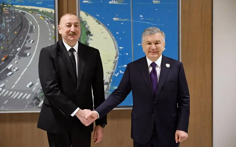 Shavkat Mirziyoyev Ilhom Aliyev bilan uchrashuv oʻtkazdi