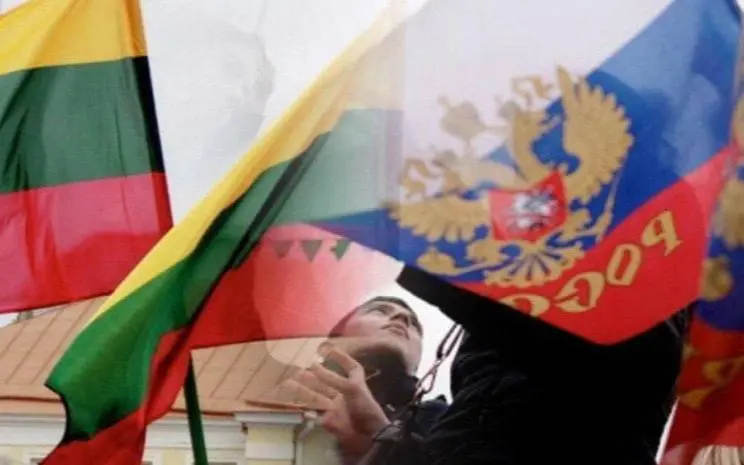 Rossiya sovet askarlari jasadlari qazib olingani ortidan Litva elchisini chaqirtirdi