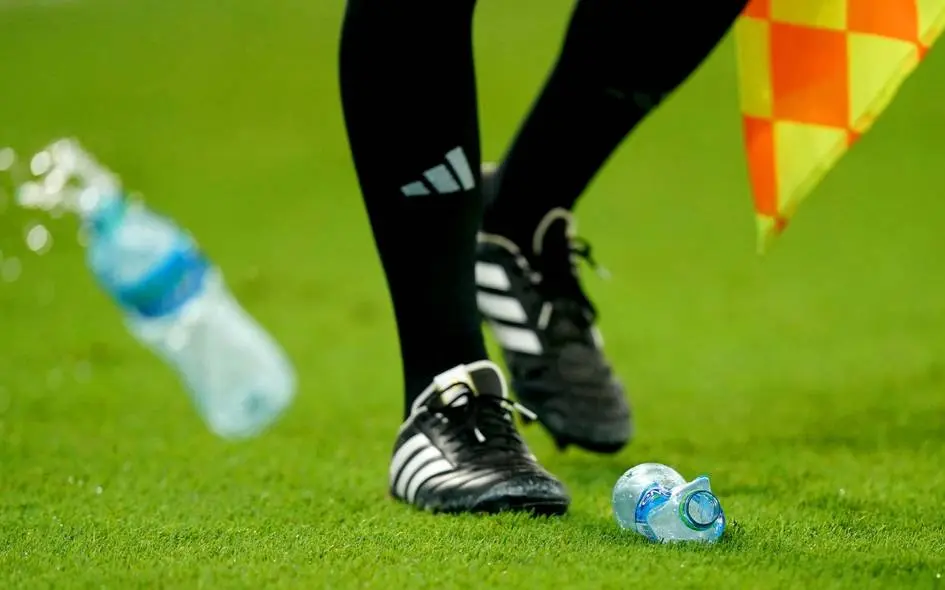 FIFA Jahon chempionati paytida suv idishlarini stadionga olib kirishni taqiqladi