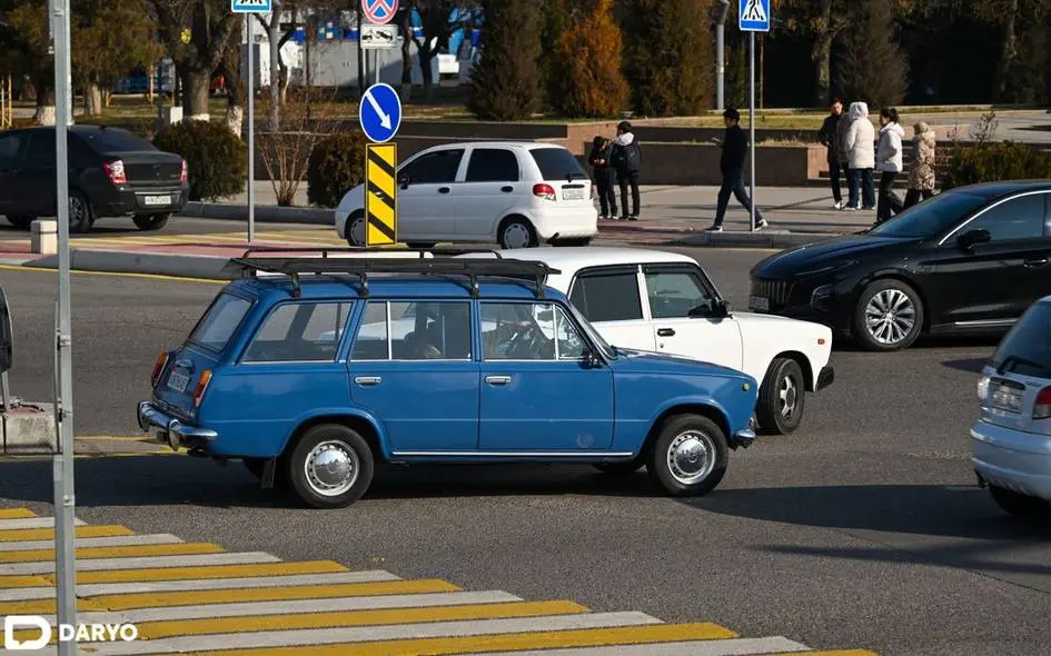 В Узбекистане владельцев автомобилей старше 30 лет могут обязать платить экологическую компенсацию
