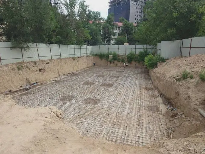 В Ташкенте отменили строительство многоэтажки между жилыми домами — вместо нее появится детская площадка