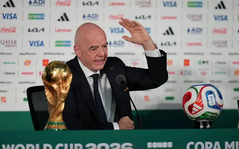 FIFA rahbari o‘zi bilan ishqiy munosabatda bo‘lgan ayolga katta miqdorda pul berganlikda ayblanmoqda