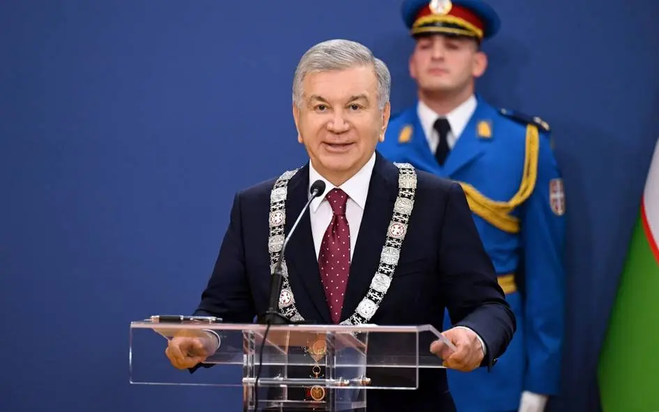 Шавкат Мирзиёев награжден высшей государственной наградой Сербии (фото)