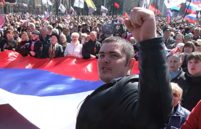 Донецк халқ республикаси Путиндан тинчликпарвар кучларни киритишни сўради