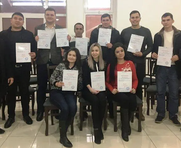 Лермонтовни ўқиётган наманганлик ҳайдовчилар халқаро танловда эътироф этилди (видео)