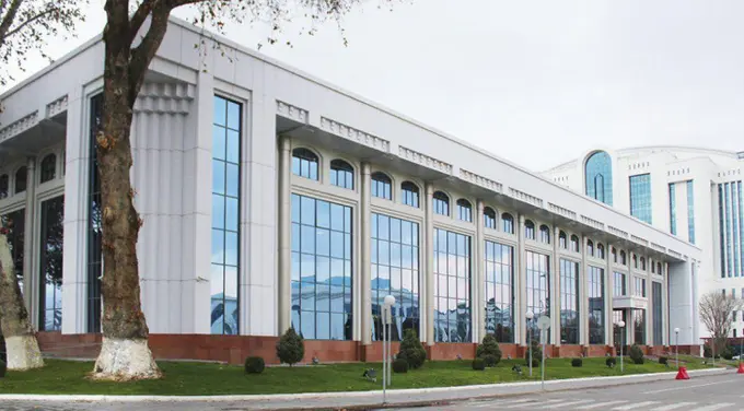Молия вазирлигининг айрим вазифалари Солиқ маслаҳатчилари палатасига ўтказилади