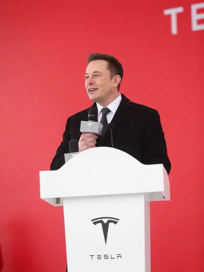 Ilon Mask Tesla egalariga mo‘ljallangan tanishuv dasturini ishga tushiradi