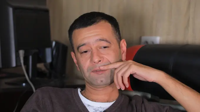 Жавлон Шодмонов илк марта Мўмин Ориповнинг ўлимига сабаб бўлган автоҳалокат тафсилотларини очиқлади (видео)