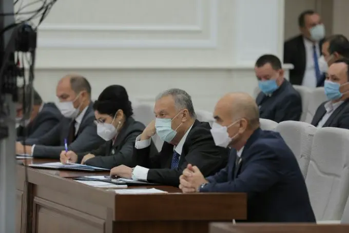 Олий Мажлис Сенат Кенгаши Тошкент вилоятидаги ижтимоий-иқтисодий ҳолатни ўрганиш бўйича сайёр мажлис ўтказди