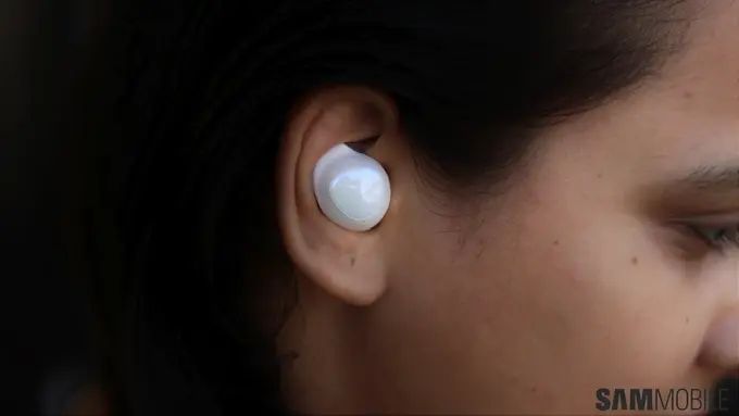 Samsung kompaniyasi Galaxy Buds+ naushnigini sotuvdan olib tashlaydi