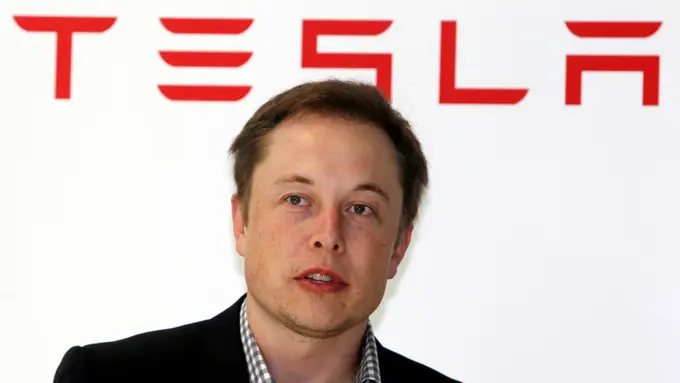 Ilon Mask Teslaning yana 930 million dollarlik aksiyalarini sotdi
