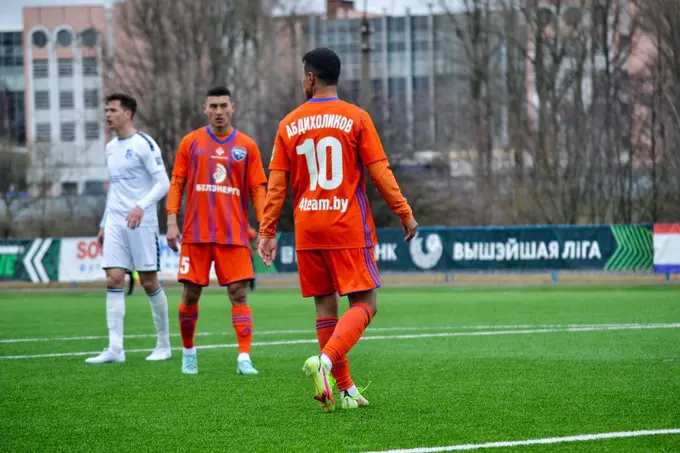 Belarus ligasi. “Energetik-BGU” safarda yirik g‘alabaga erishdi, Bobur Abduxoliqovdan het-trik, Abduqodir Husanovda super gol (video)