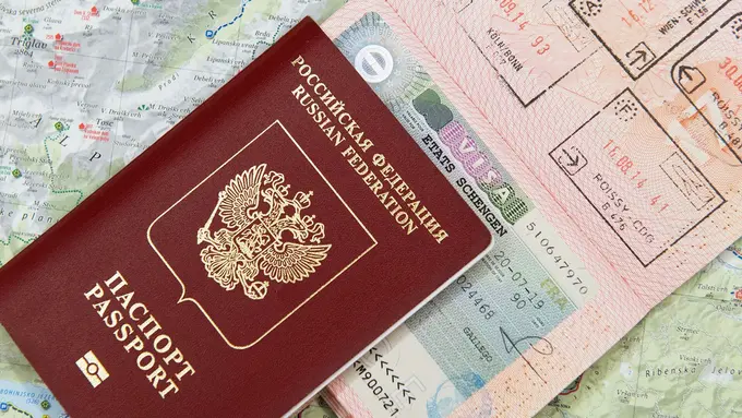«Тасаввур қиляпсизми, мен гастарбайтерга айланиб қолдим» — Ўзбекистонга келган Россия фуқаролари иш топиш қийинлигидан шикоят қилмоқда