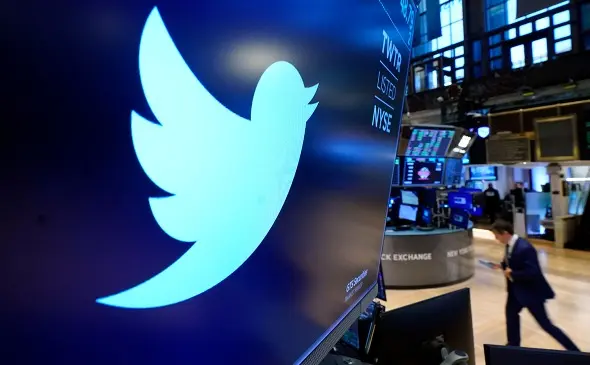 «Агар биз учинчи жаҳон урушига қараб кетаётган бўлсак, Twitter’ни сотиб олиш мантиқсиз». Илон Маск Путиннинг 9 майдаги нутқини эшитиш учун олди-сотдини кечиктирган