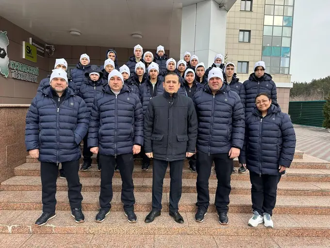 Young Uzbek hockey team win gold medals at Children of Asia winter games