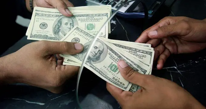 Приток переводов от мигрантов в Кыргызстан снизился на $10,5 млн