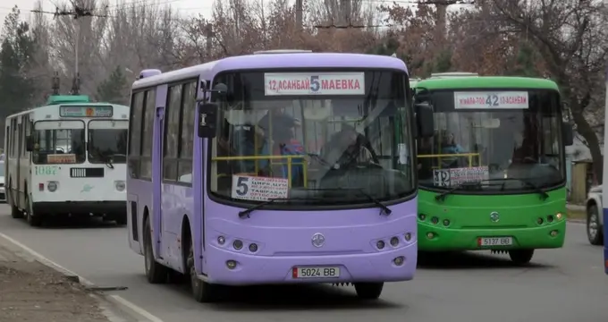  В Бишкеке два дня проезд на автобусах будет бесплатным — подробности