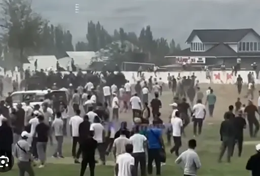  В Кыргызстане в ходе беспорядков на турнире по кок-бору пострадало более 100 человек