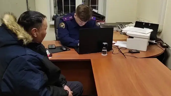 Moskvada qirg‘izistonlik erkak 6 yoshli qizga hujum qildi (video)