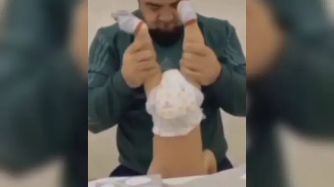Jizzaxda farzandini qiynab, qo‘rqitib kelgan erkak ozodlikka chiqarilgani aytildi 