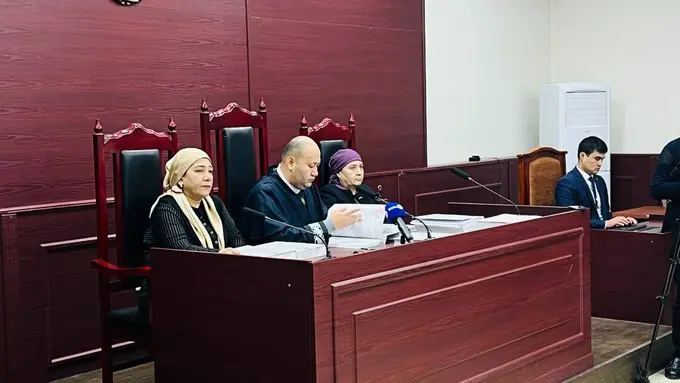 Фармацевтика агентлигининг “Док-1 Макс” бўйича судланаётган собиқ раҳбарига нисбатан суд тиббий экспертизаси тайинланди 
