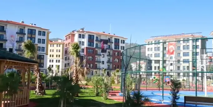 Turkiyaning Gaziantep viloyatida zilziladan jabrlanganlar uchun birinchi bosqichda 10 ming 698 ta uy qurib berildi