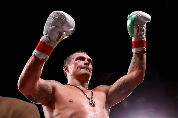 Мутлақ жаҳон чемпиони Олександр Усик IBF камаридан ихтиёрий равишда воз кечди