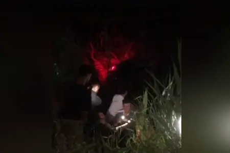 Andijonda boshqaruvni yo‘qotgan Tracker zovurga tushib ketdi (video)