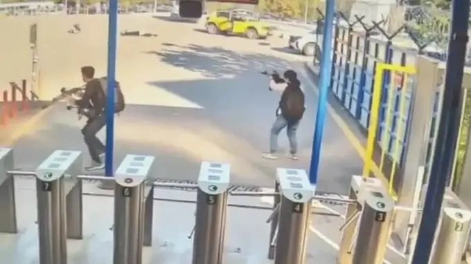 Anqarada aerokosmik kompaniya binosida terakt sodir etildi (Video)  