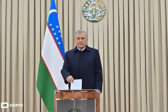 Shavkat Mirziyoyev deputatlar saylovida ovoz berdi