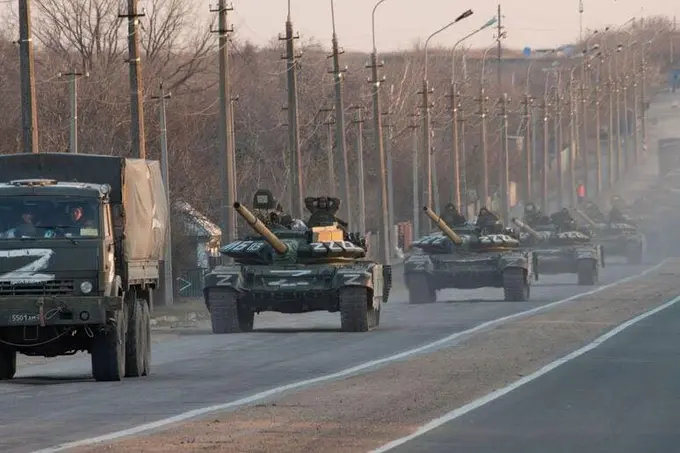Rossiya Kursk viloyatidagi hududlarini qaytarishga 50 ming harbiy to‘pladi — NYT 
