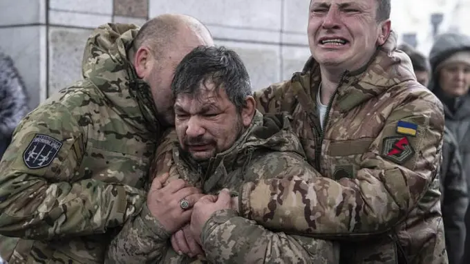 Ukraina harbiylari tang ahvolda — OAV 