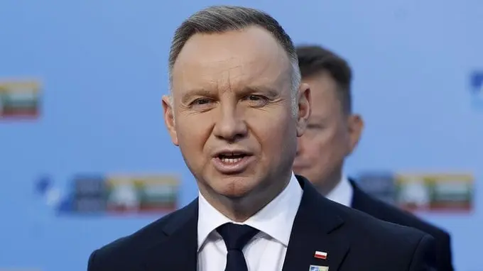 “Tramp Ukrainani o‘z holiga tashlab qo‘ymaydi” — Anjey Duda 