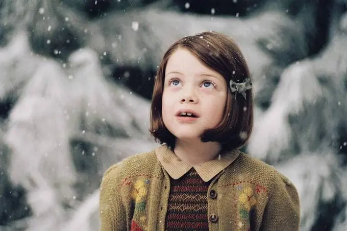 “Narniya saltanati” filmida Lyusi obrazini gavdalantirgan aktrisa hozir qanday ko‘rinishda? (foto)