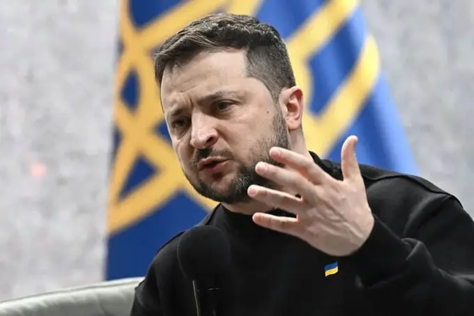 “Tinchlikni istaganlar yuziga tupurmoqda”: Zelenskiy Putin borasida bayonot berdi