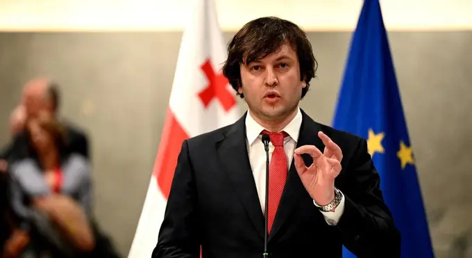 Грузия бош вазири президентдан лавозимдан кетишни талаб қилди