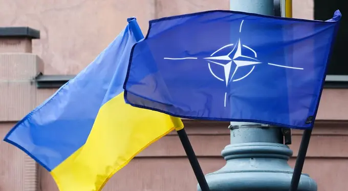 Ukraina NATO aʼzoligi o‘rnini bosuvchi kafolatlarni rad etdi 